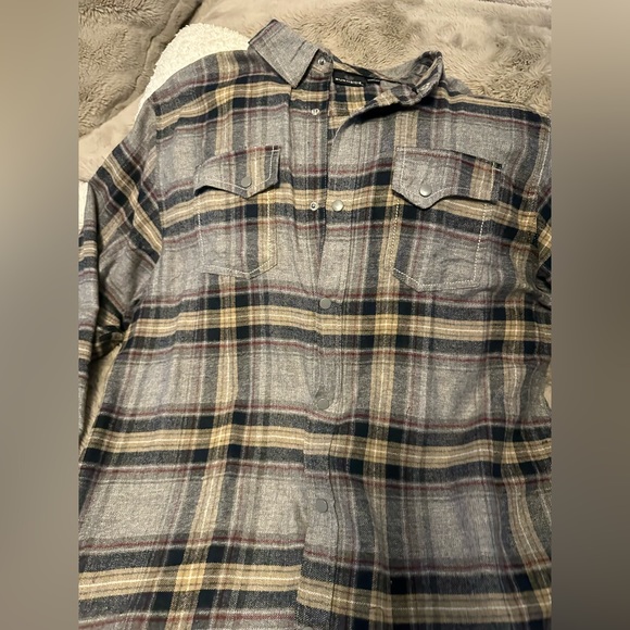 NWOT - BURNSIDE CASUAL COTTON BUTTON DOWN SIZE XL - Picture 4 of 7